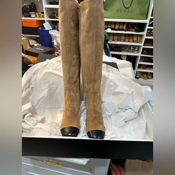 Never worn current season Chanel boots. 37.5 - Picture 2 of 5